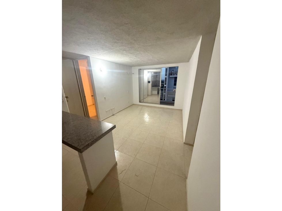 VENTA APARTAMENTO REMODELADO EN CONDOMINIO CARIOCA - CARTAGENA