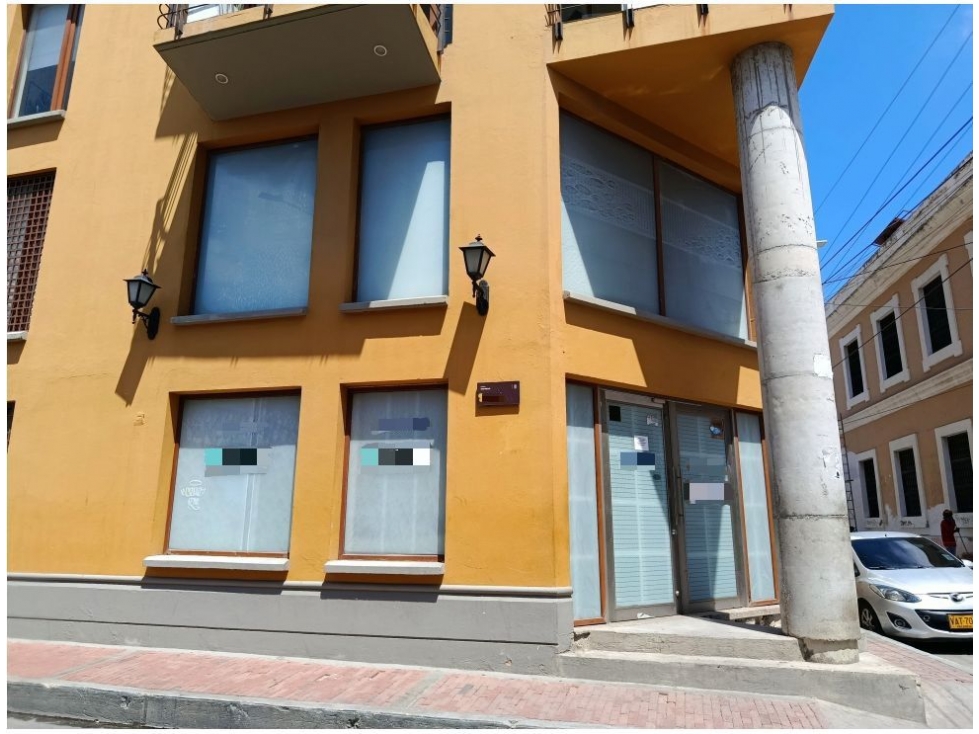VENTA O RENTA LOCAL CERCA A LA BAHÍA CENTRO SANTA MARTA F.V