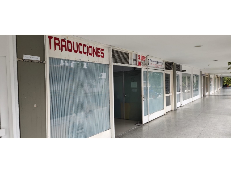 ARRIENDO LOCAL COMERCIAL EN CHICÓ EXCELENTE VITRINA Y ZONA COMERCIAL
