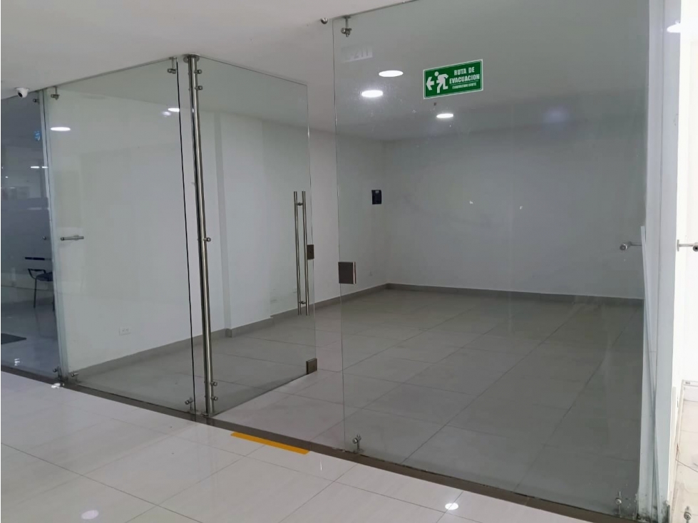 VENDO LOCAL COMERCIAL- MADRID, - 2