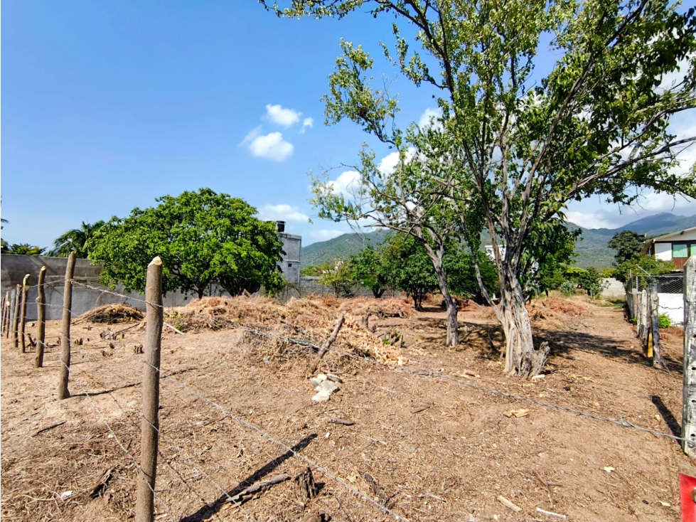 VENTA LOTE COMERCIAL BELLO HORIZONTE - E.R