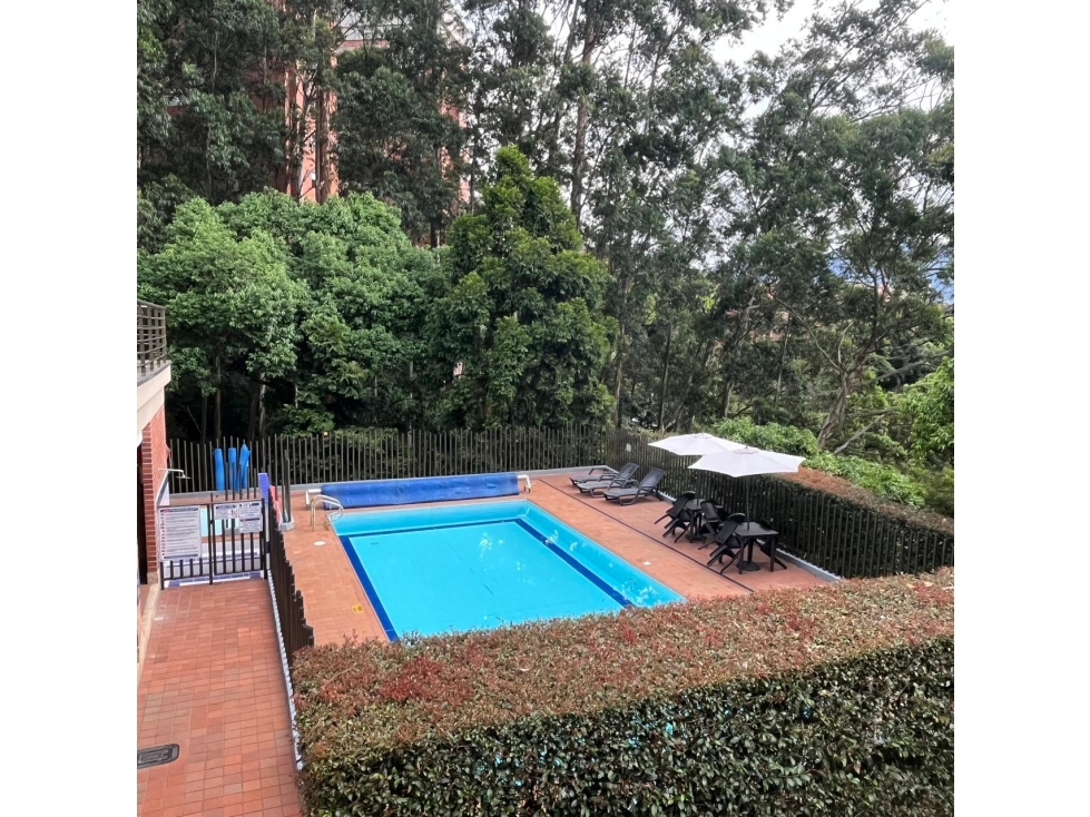 Venta Casa loma de los Benedictinos