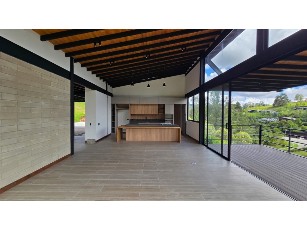 VENTA CASA DE LUJO PARA ESTRENAR EN EL RETIRO ORIENTE ANTIOQUEÑO