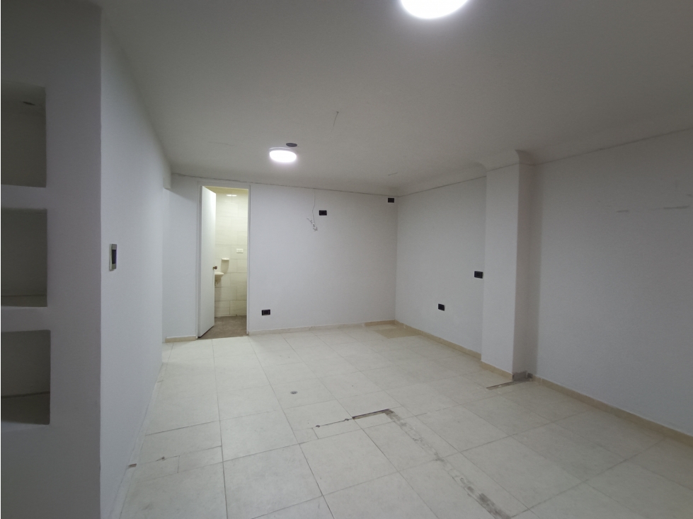 VENTA DE OFICINA EN EL LAGO