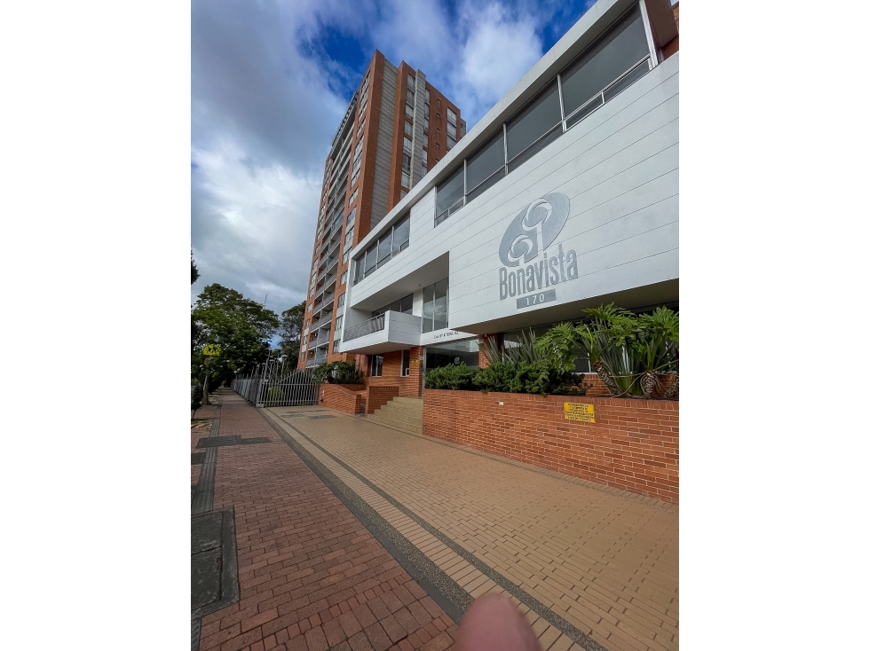 Se vende apartamento en Portales del Norte "Gran Oportunidad"