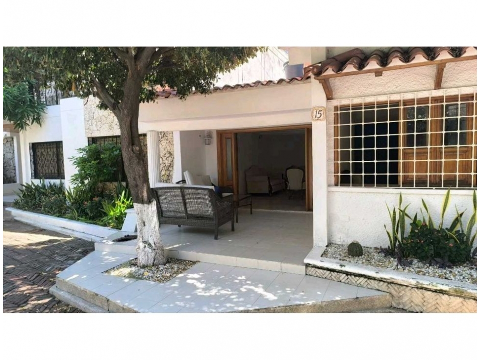 VENTA CASA RESIDENCIAL PRIMERA LÍNEA DE PLAYA RODADERO SUR SM L.C