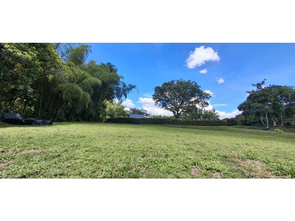 VENTA ESPECACULAR LOTE PLANO CERRITOS