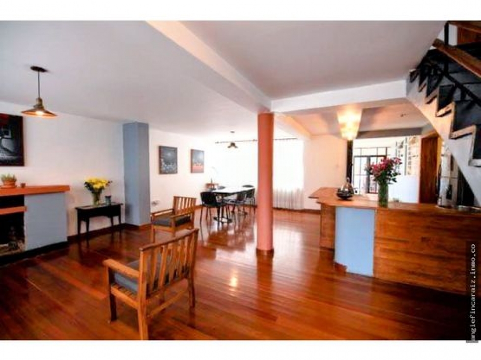 Espectacular Casa en Venta en Galerías UK