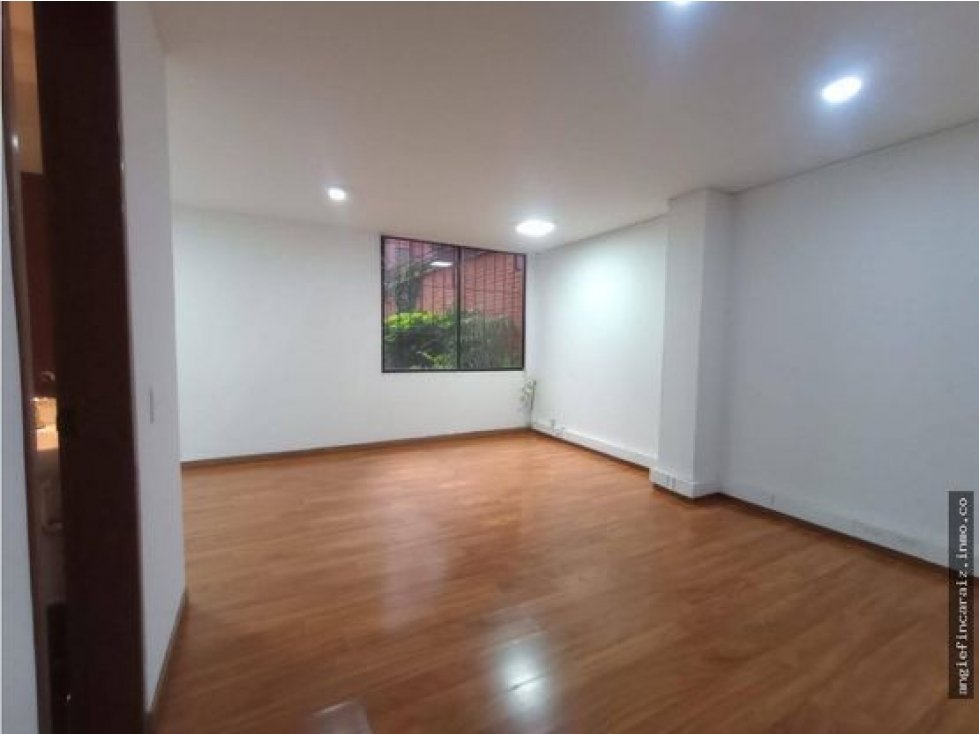 Oficina en Arriendo en El Chicó | Sector Financiero y Diplomático UK — foto 2