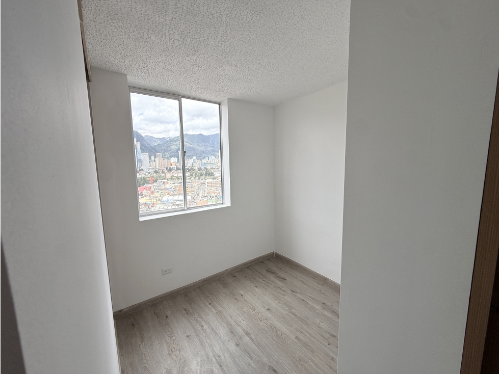 VENTA APARTAMENTO SOBRE AV EL DORADO CON VISTA A LOS CERROS — foto 4
