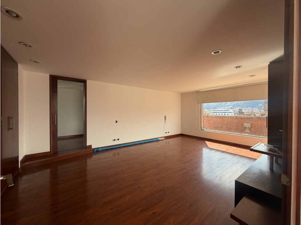 RENTA DE APARTAMENTO EN SANTA BARBARA