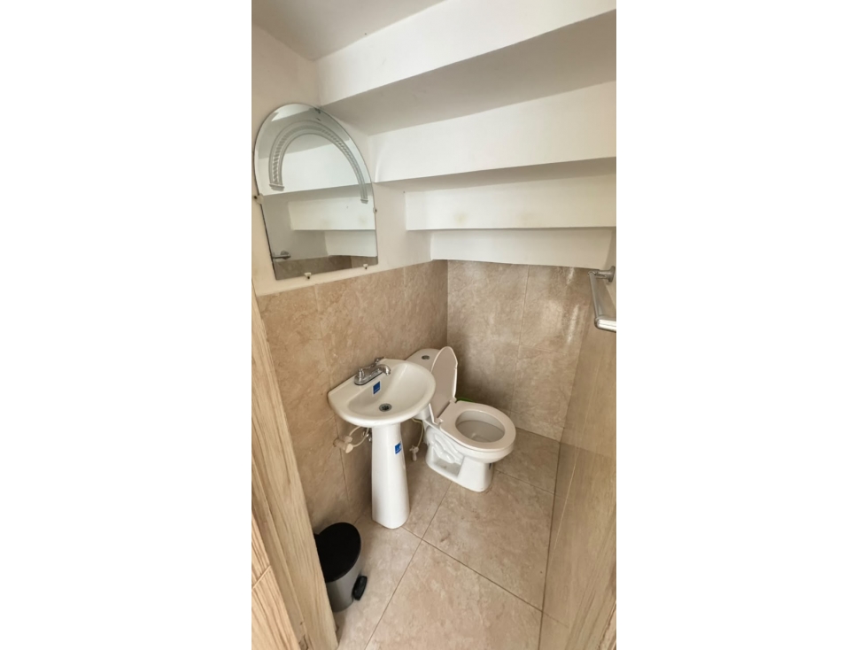 ARRIENDO CASA CRESPO — foto 4