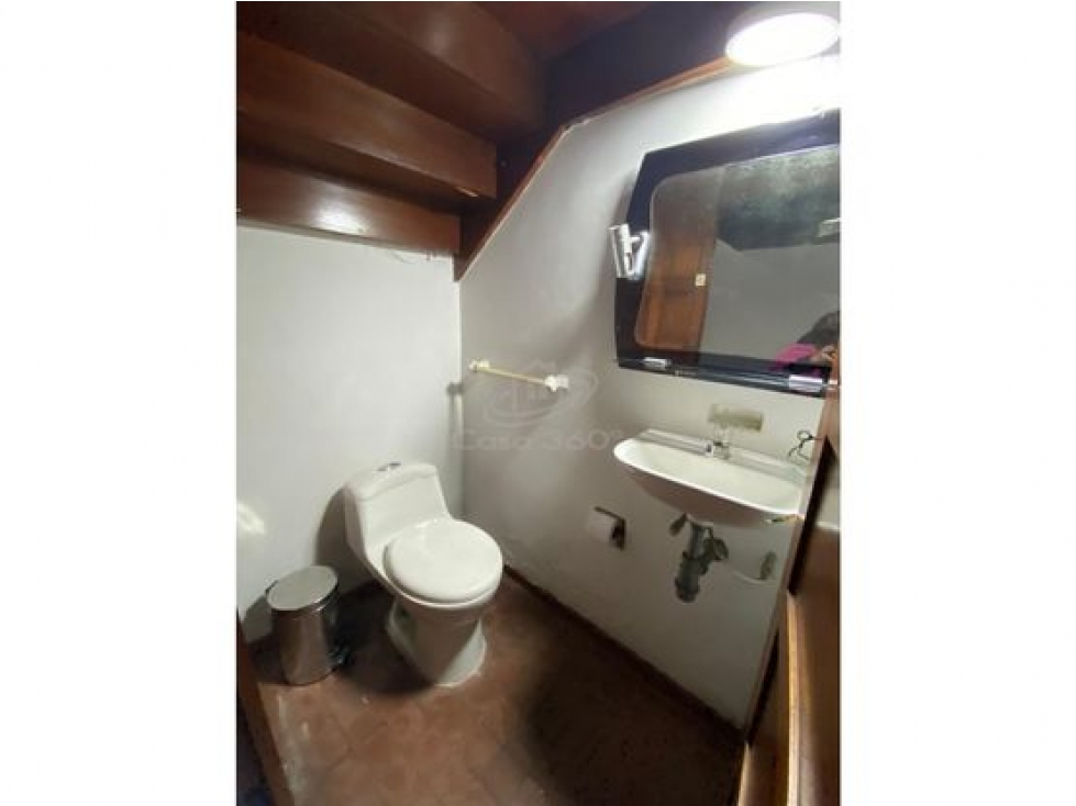 VENTA CASA SAN LUIS - INVERSIÓN $$ NEGOCIABLE EN BOGOTA — foto 2