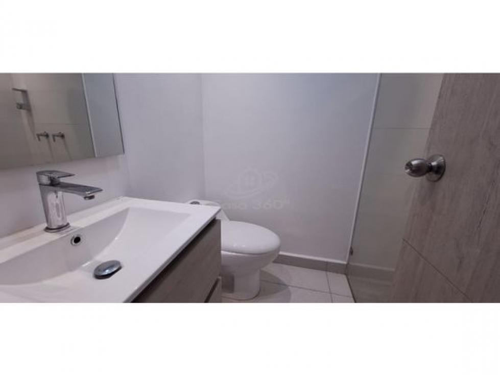 VENTA DE APARTA-OFICINA EN LAURELES - MEDELLIN — foto 4
