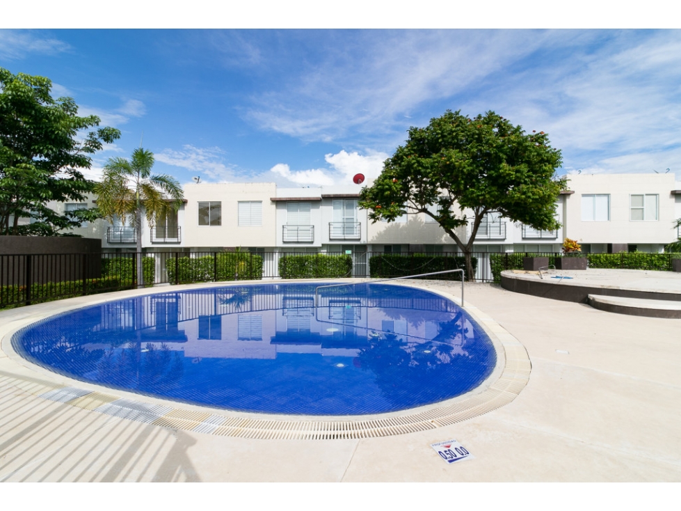 VENTA CASA MODERNA EN CONJUNTO CERRADO CON PISCINA Y ZONAS SOCIALES AL