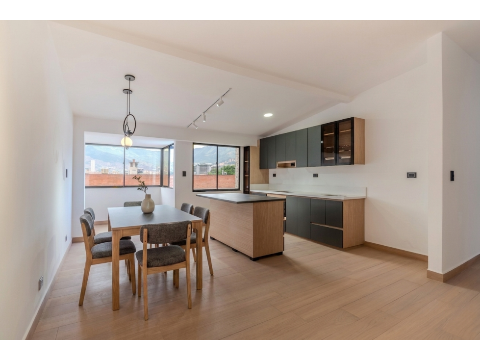 VENTA APARTAMENTO REMODELADO. LAURELES, FLORIDA NUEVA