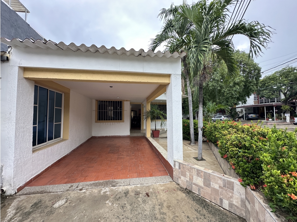 VENTA CASA DE ESQUINA CONJUNTO CERRADO SECTOR EL CISNE JA