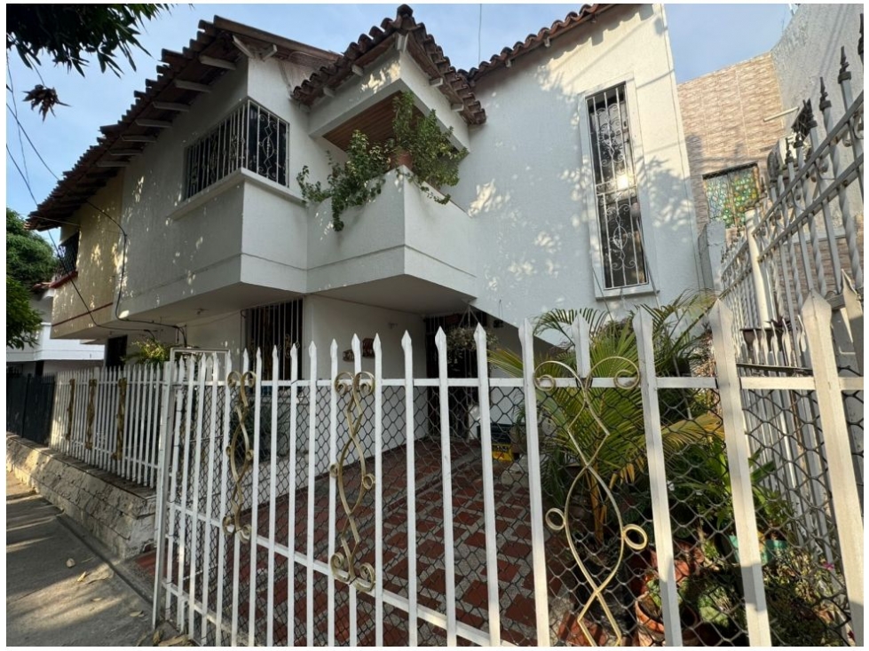 VENTA CASA FAMILIAR TRES ALCOBAS SECTOR EL PORVENIR SANTA MARTA - F.V.