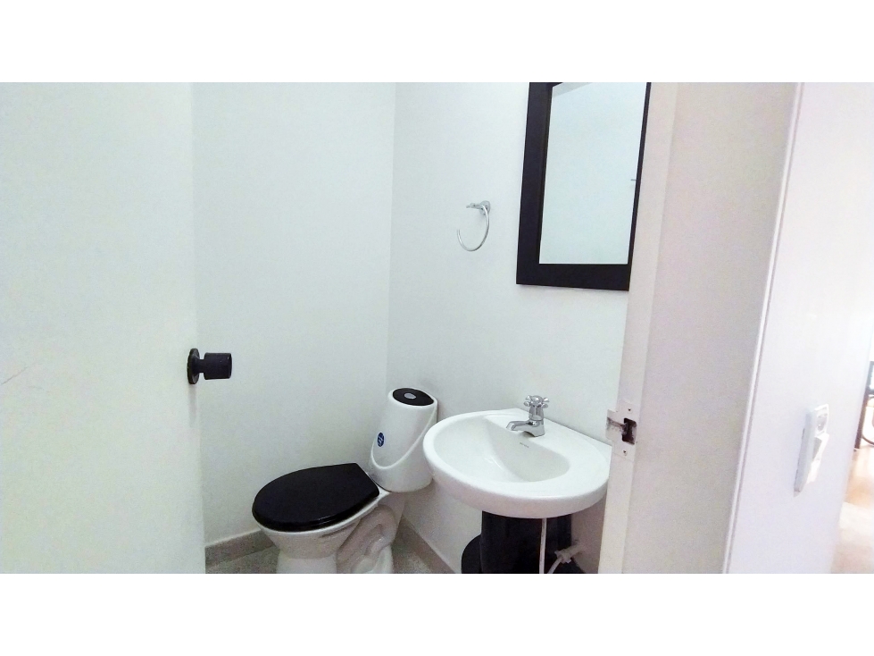 VENTA OFICINA EN RINCON DEL CHICO - 5