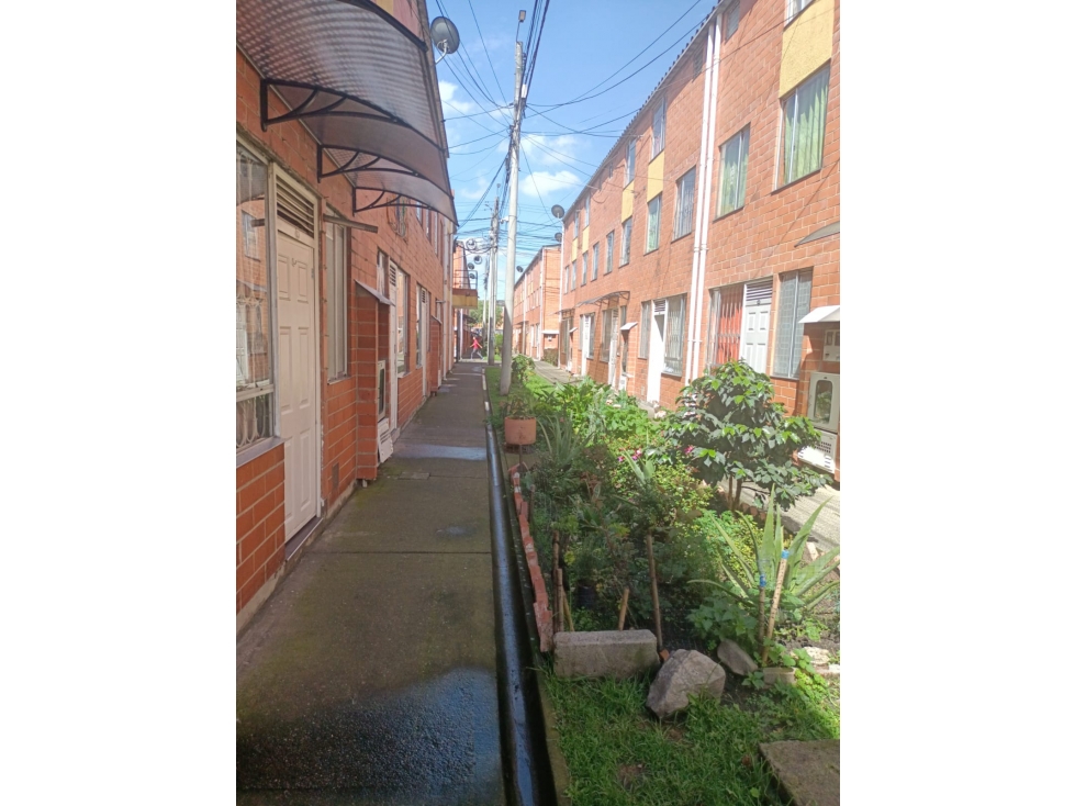 VENDO CASA EN TIERRA BUENA - KENNEDY — foto 2