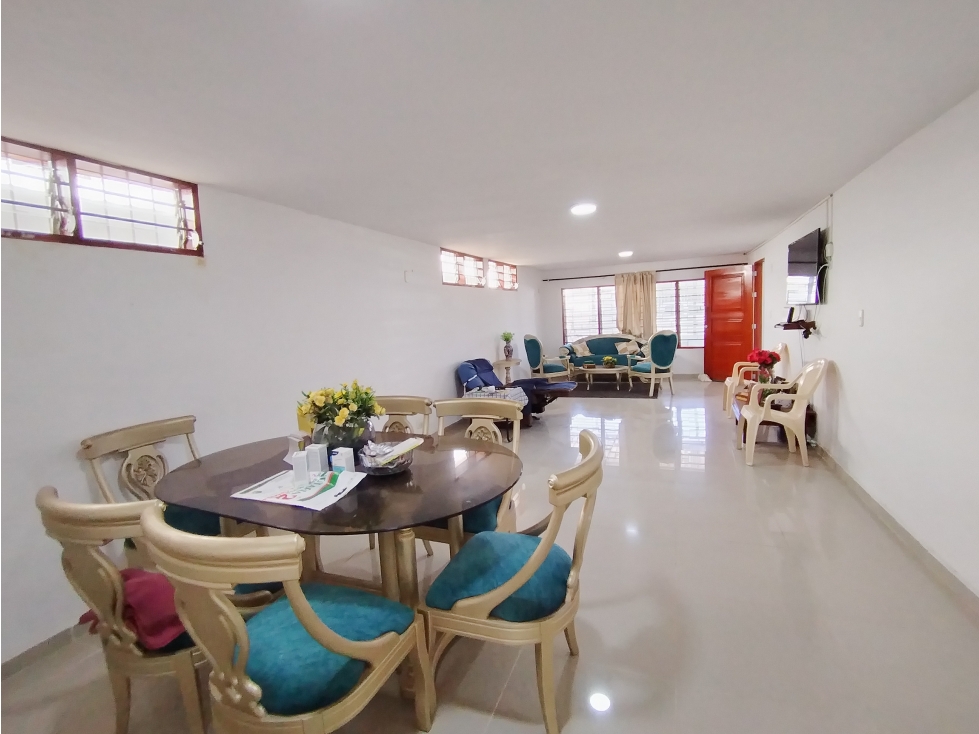 VENTA CASA DE 300 Mt BARRIO ALCAZARES SANTA MARTA