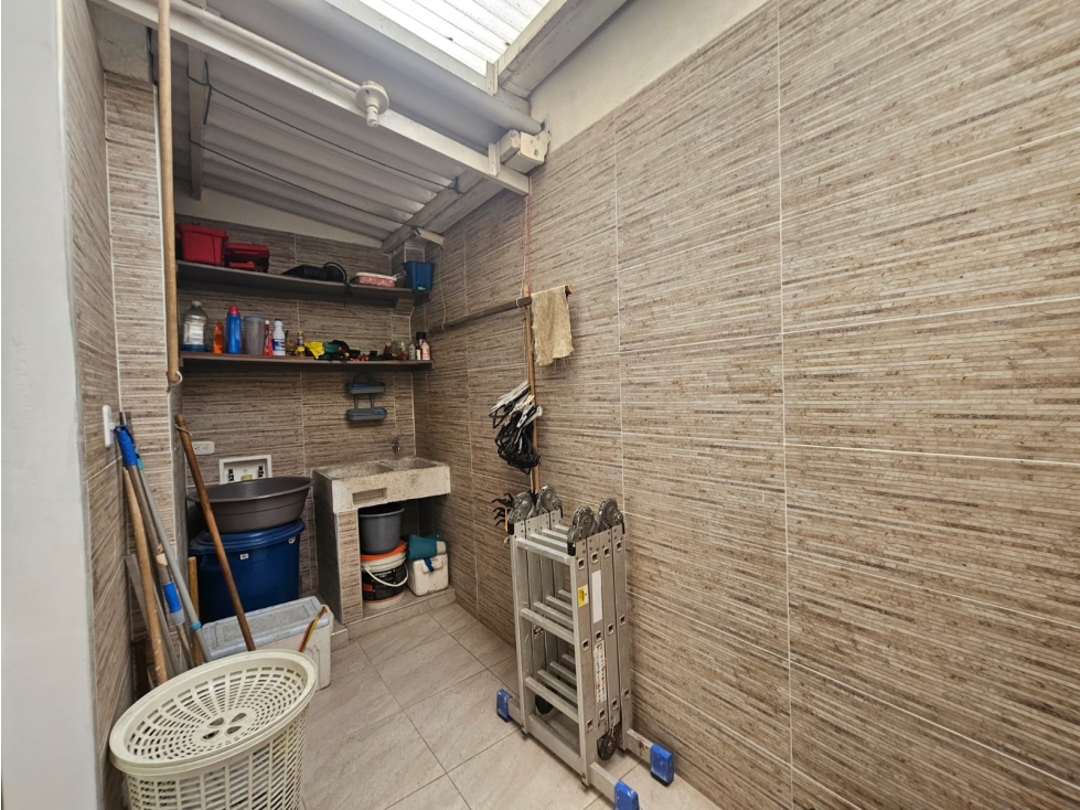 Oportunidad casa en conjunto cerrado en Soledad con piscina y patio — foto 6