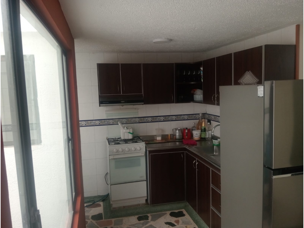 VENTA CASA VILLAS DEL DORADO CON 2 PARQUEADEROS TERRAZA - ENGATIVA — foto 5
