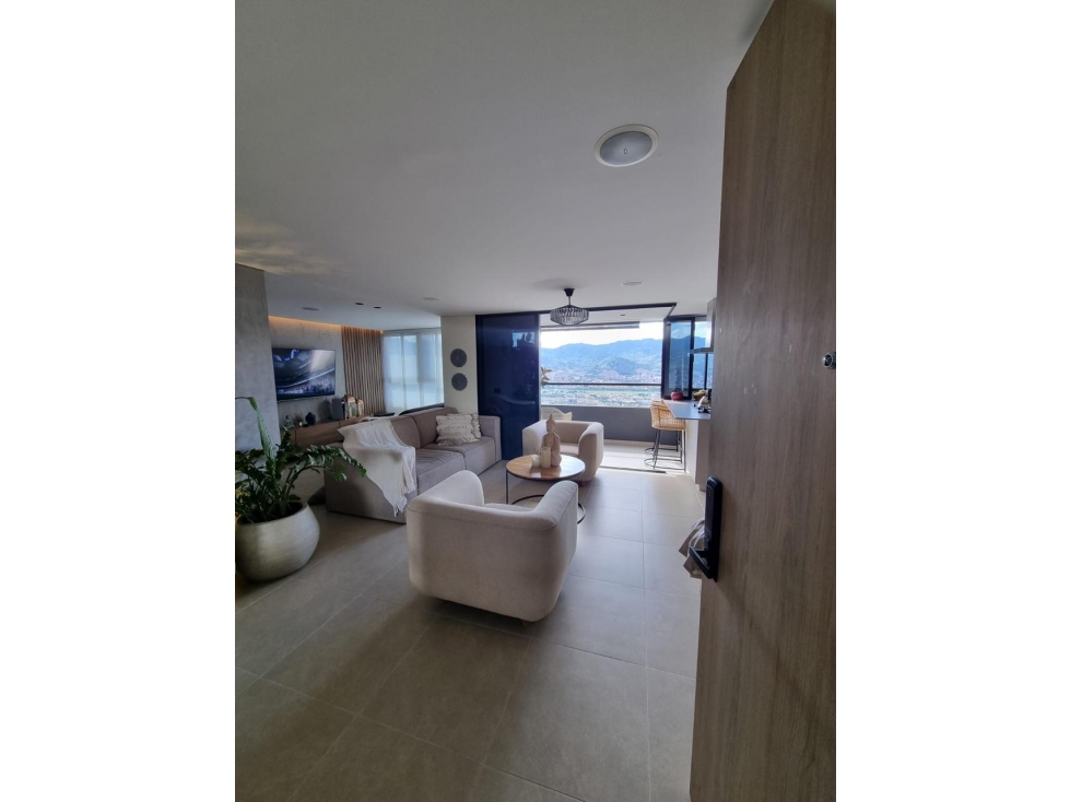 VENTA DE APARTAMENTO EN EL POBLADO LAS PALMAS-MEDELLIN — foto 2