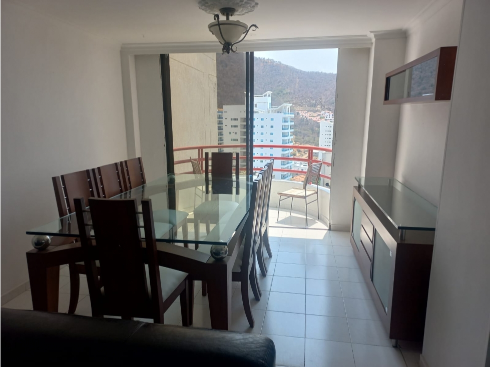 SE VENDE PENTHOUSE AMOBLADO TURÍSTICO RODADERO STA MTA - E.C.