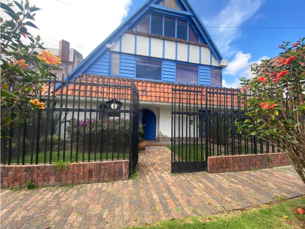 Venta casa Santa Barbara central - calle 118