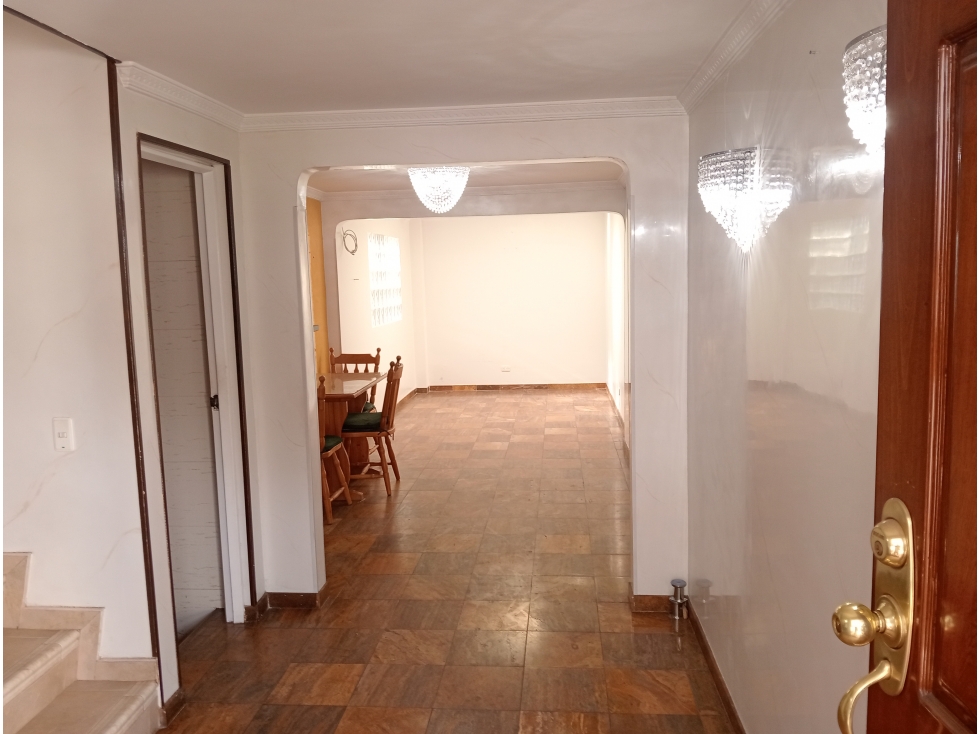 VENTA CASA MODELIA 3 NIVELES Y ALTILLO - BOGOTA — foto 4