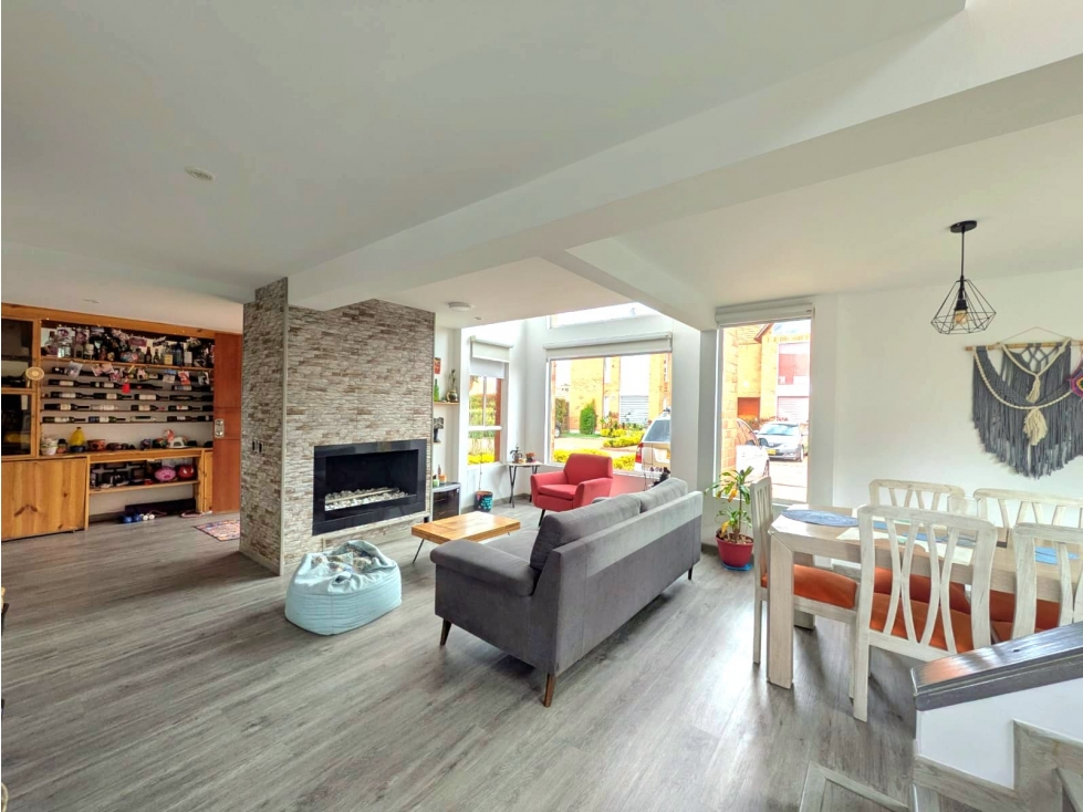 VENTA DE CASA EN CHÍA, SANTA MÓNICA — foto 3