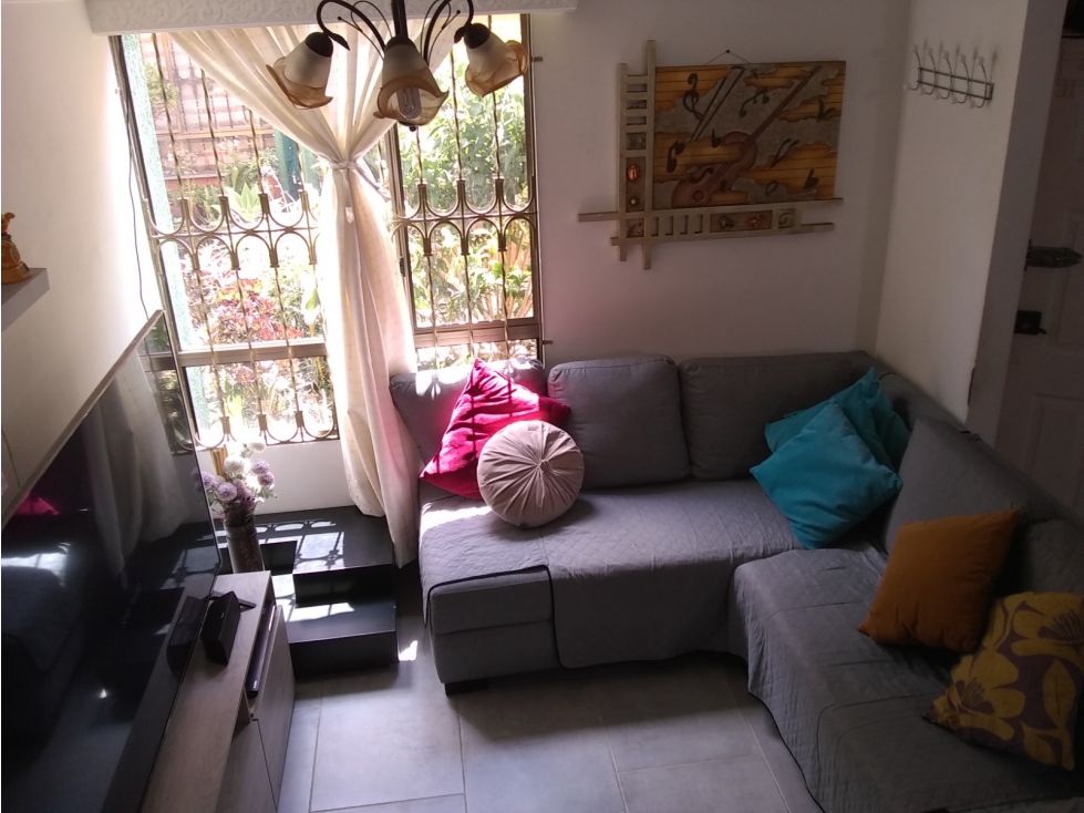 VENDO CASA PLAZA DE LAS AMERICAS - KENNEDY — foto 4