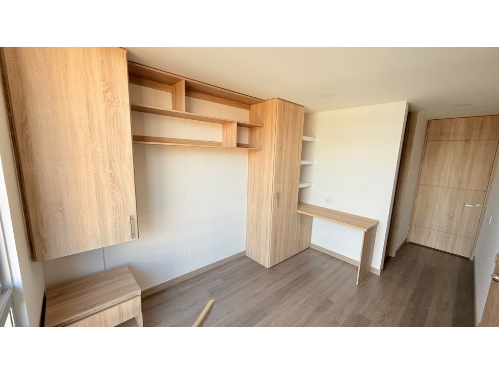 VENTA APARTAMENTO ILUMINADO EN ALCALÁ 134 EXCELENTE UBICACIÓN — foto 3