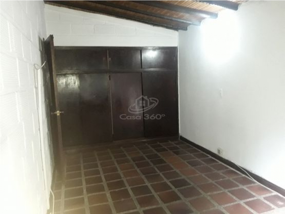 VENTA DE CASA EN SEGUNDO PISO EN EL VELODROMO - MEDELLIN