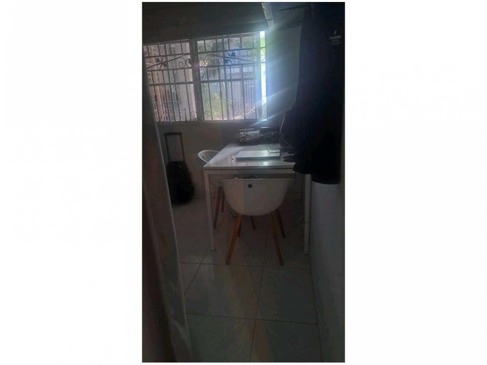 VENTA DE CASA REMODELADA DE DOS PISOS EN SECTOR CIUDAD DEL SOL - L.C. — foto 5