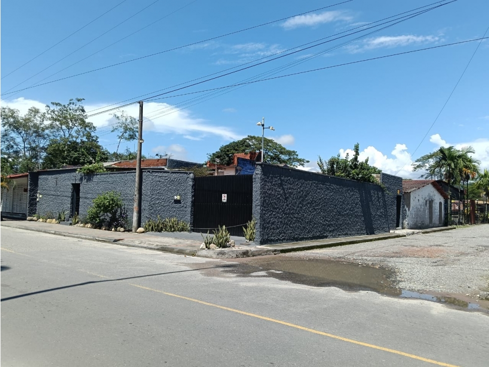 VENTA O PERMUTA LOTE MAS CONSTRUCCION EN ACACIAS META - FR - 2