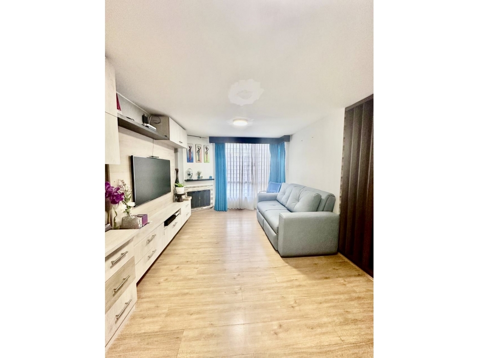 VENTA APARTAMENTO SEMI DÚPLEX USAQUÉN - CEDRO GOLF JR — foto 5