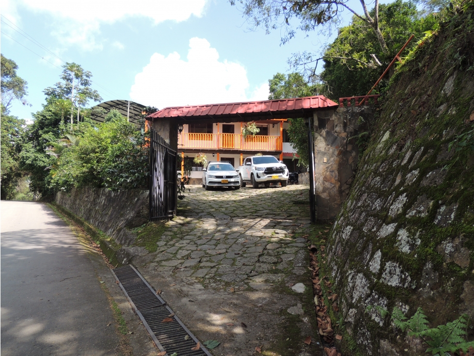 VENDO FINCA ECOTURISTICA - LA VEGA-CI
