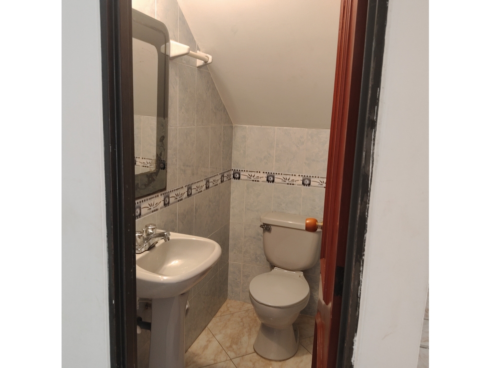 VENTA CASA AMPLIA DE 3 NIVELES FUSAGASUGA SECTOR SANTA ANITA — foto 5
