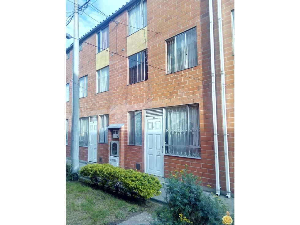 VENDO CASA EN TIERRA BUENA - KENNEDY — foto 3