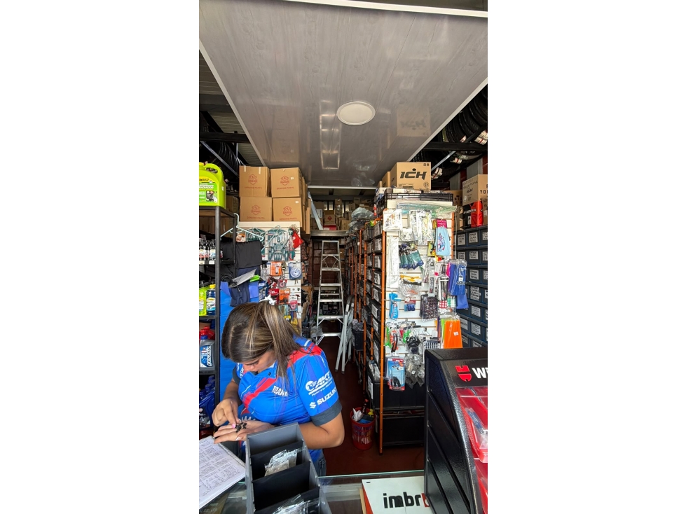LOCALES COMERCIALES CON BODEGA EN VENTA- RIVERA HUILA - 6