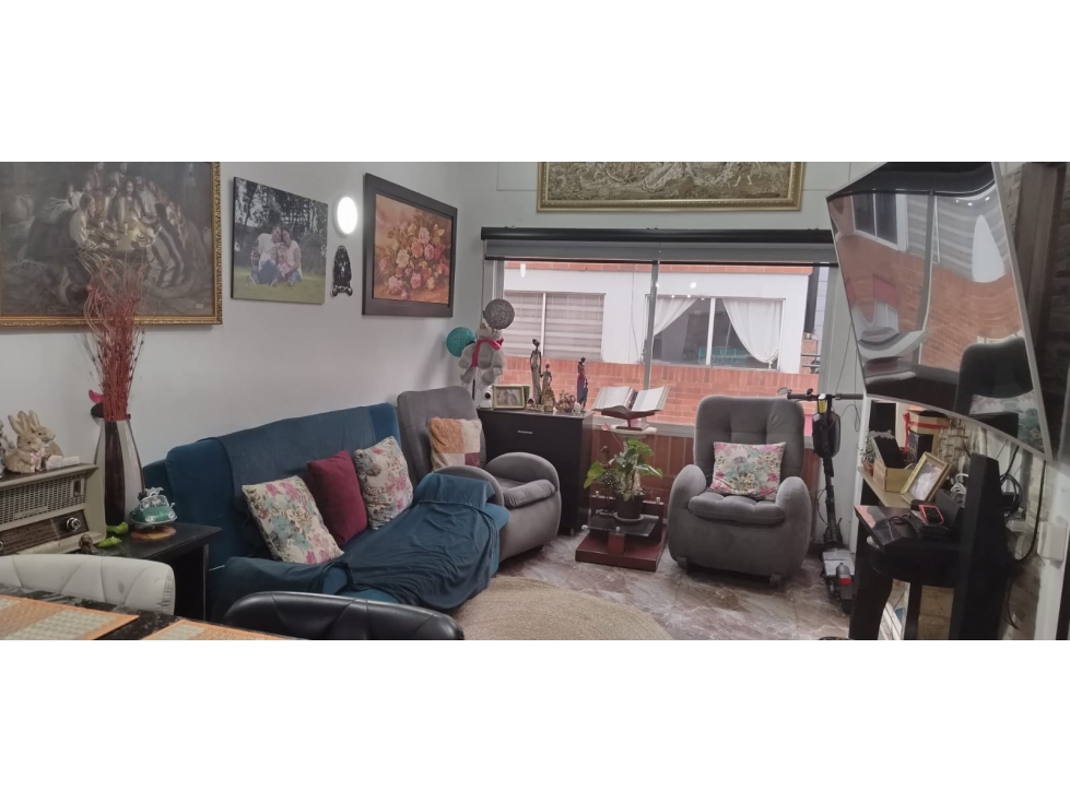 VENTA CASA EN VILLA ALSACIA- BOGOTA