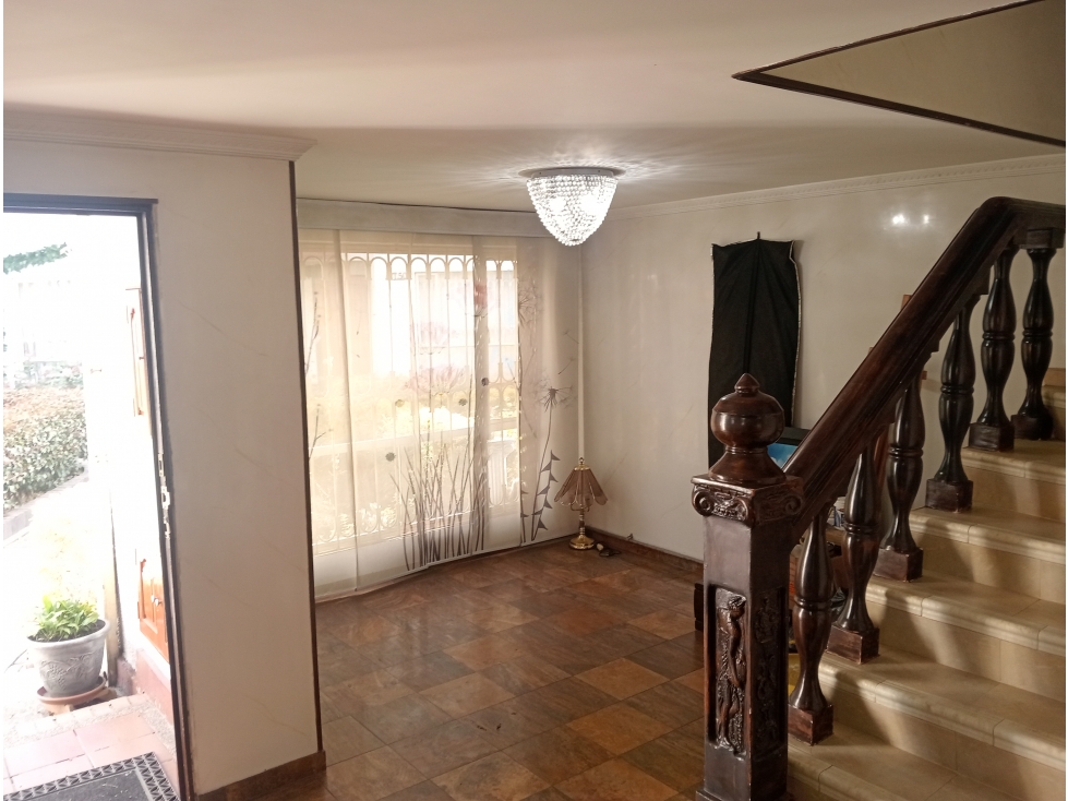 VENTA CASA MODELIA 3 NIVELES Y ALTILLO - BOGOTA — foto 3