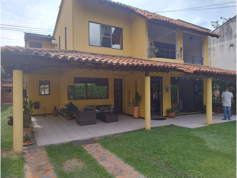VENTA DE HERMOSA CASA CAMPESTRE EN LOS LAGOS CARTAGO — foto 2