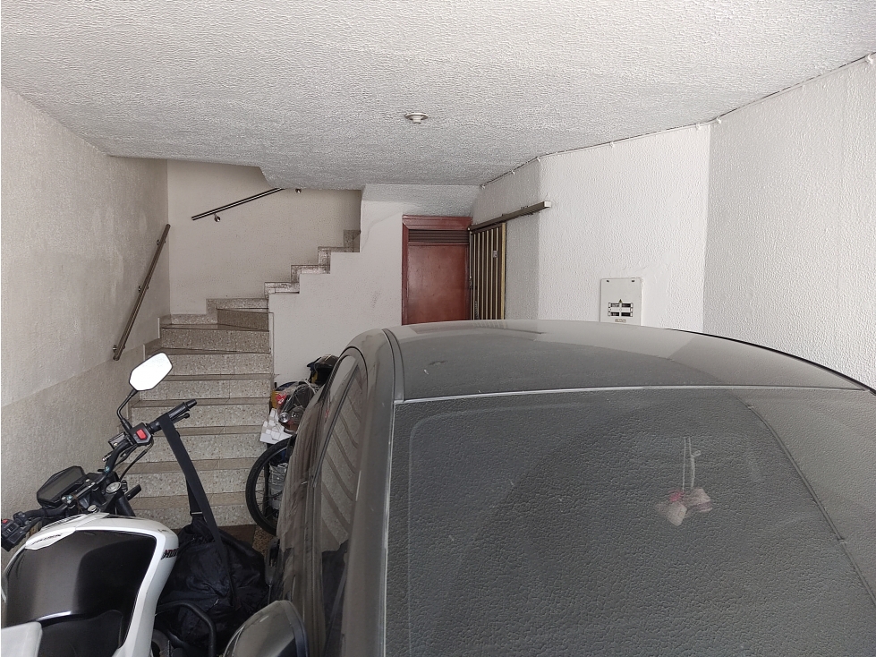 VENTA CASA BIFAMILIAR LA GIRALDA FONTIBON — foto 2