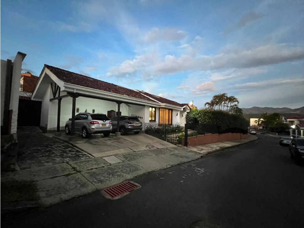 VENTA DE HERMOSA Y AMPLIA CASA POPAYAN — foto 2