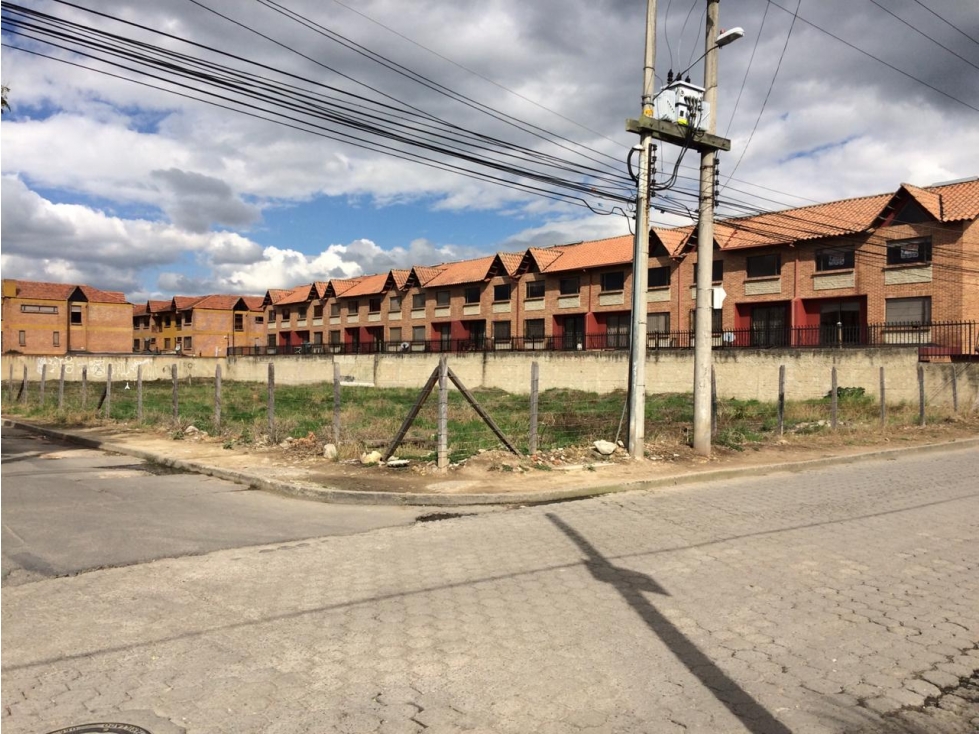 VENDO LOTE CHIA- LA INSULA — foto 2