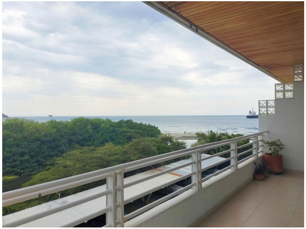 SE VENDE APTO VISTA AL MAR EN 1RA LÍNEA DE PLAYA BELLAVISTA SM F.V