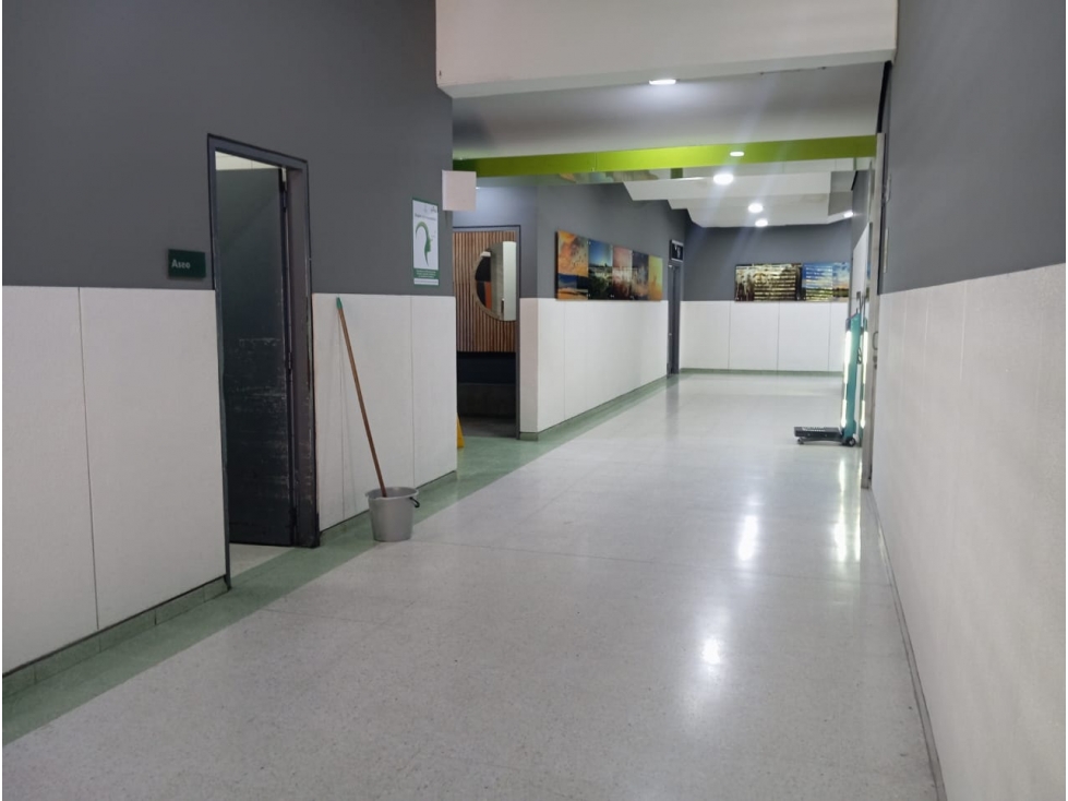 LOCAL CENTRO COMERCIAL UNICENTRO VILLAVICENCIO - 2